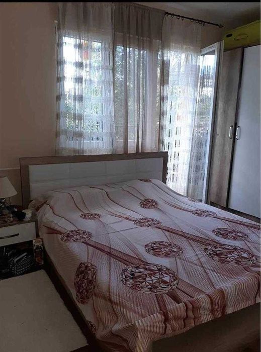 Дава се под наем Многостаен апартамент в Пловдив, Тракия - 138 кв.м за 430.95 € - Снимка #3