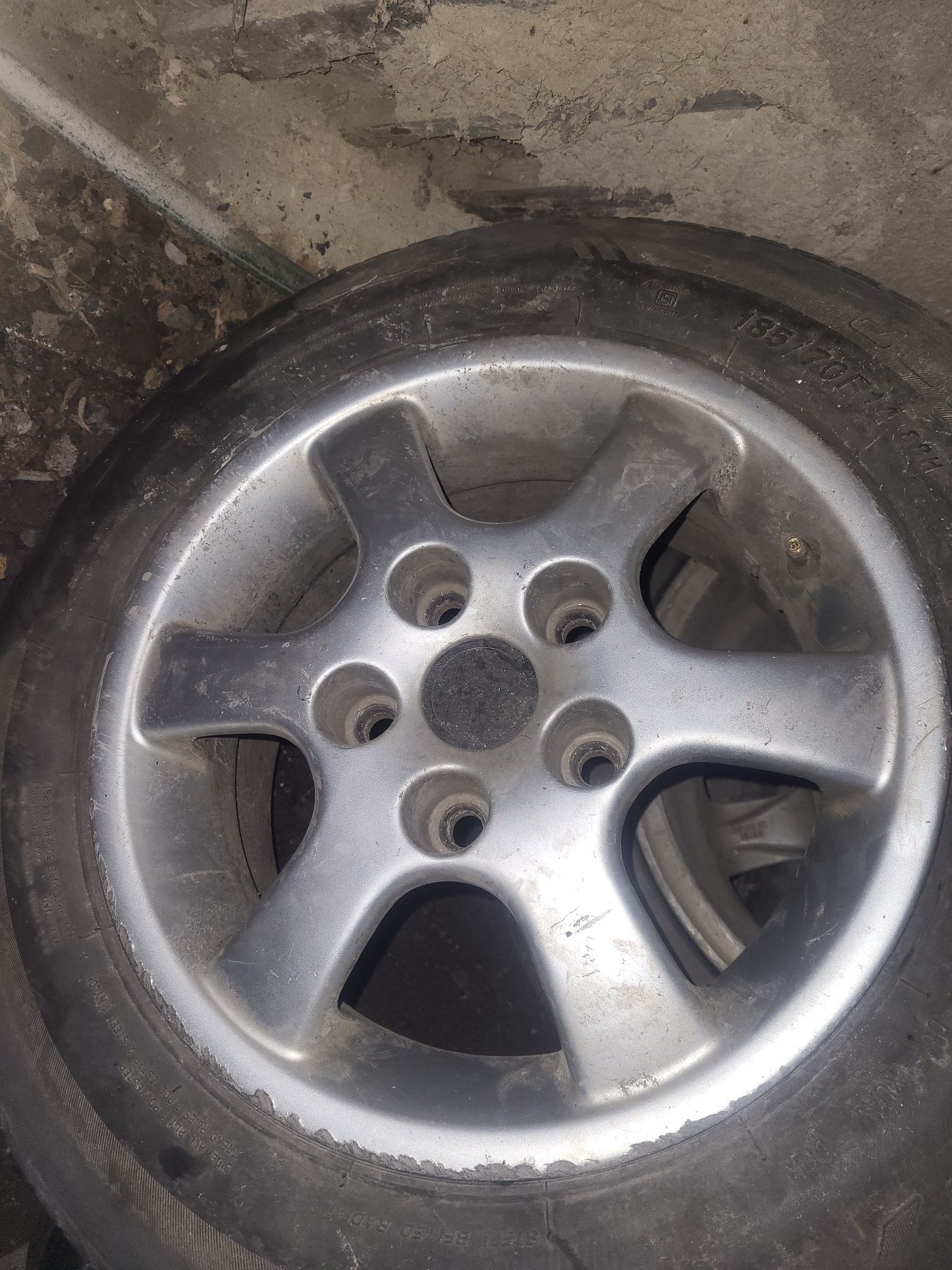 Продам титановые диски три диска на 14.