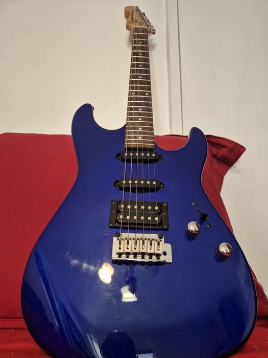 Електрическа китара Squier Showmaster