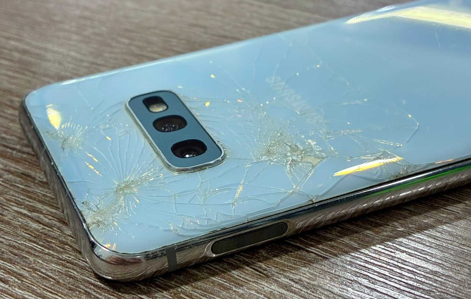 Samsung Galaxy S10e 128/6GB