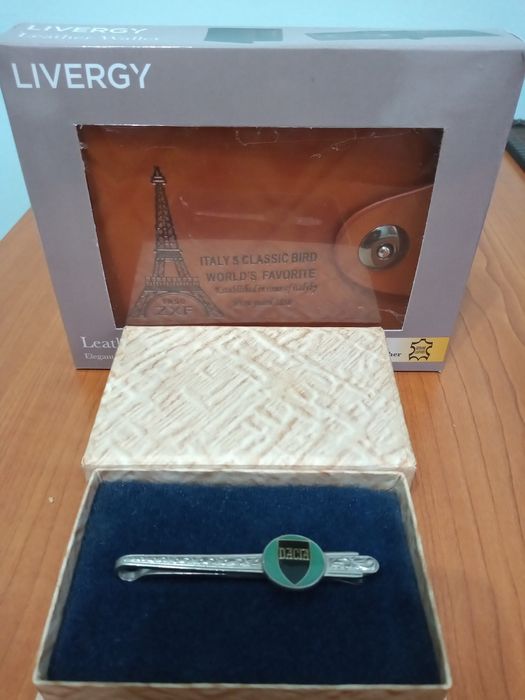 2.Cadouri:cana aniversară/picturi murale/portofel turn Eiffel/diorama