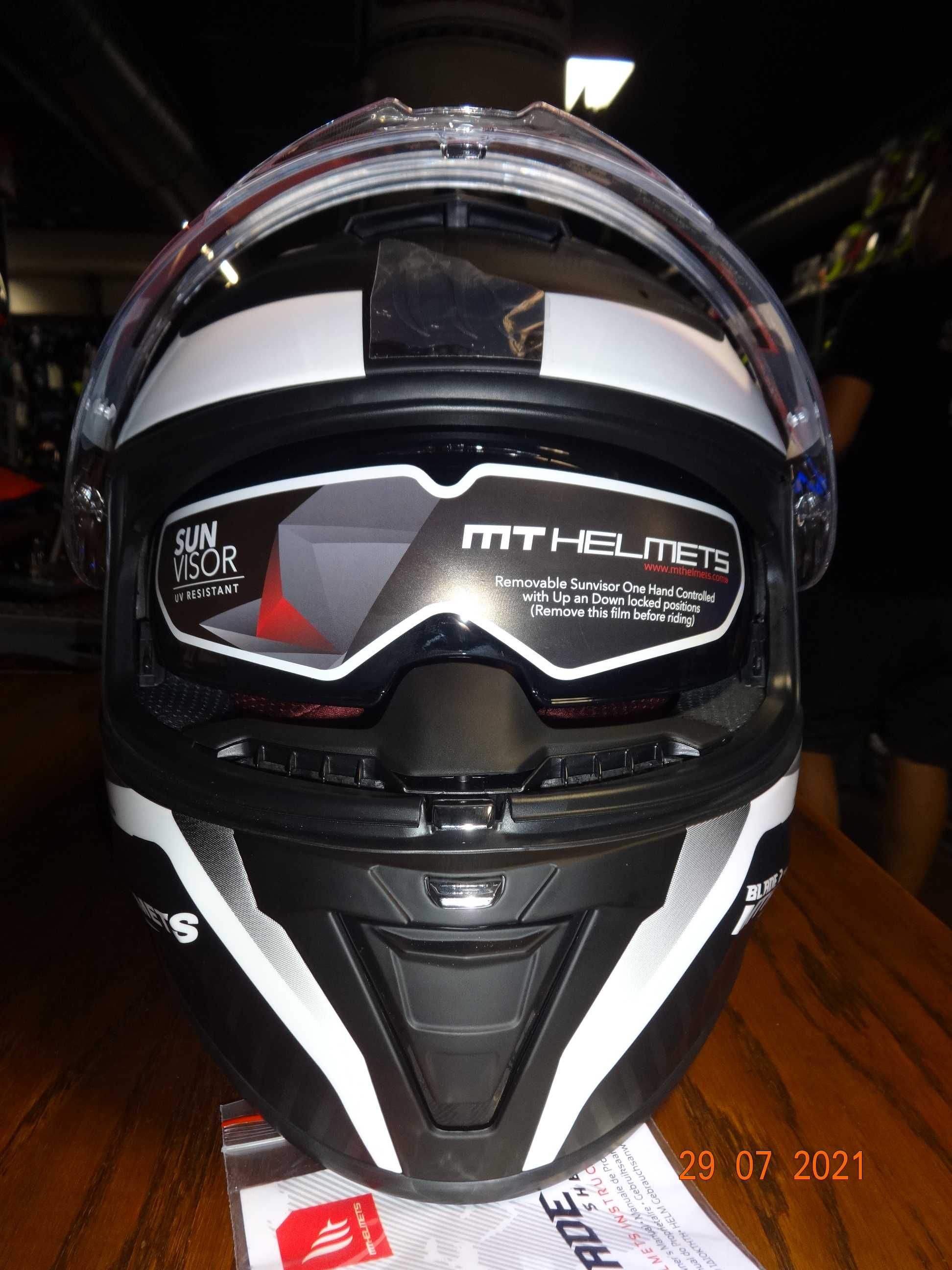 MT Helmets каска Blade 2 SV пистова мото каска тъмни очила ПРОМО!