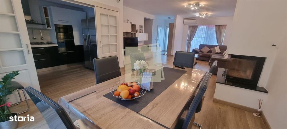 Casa cu 5 camere 3 bai si curte in Padurea Dumbrava