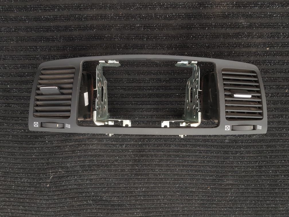Централни духалки за Toyota Corolla Тойота Корола 2003г. - 2007г.