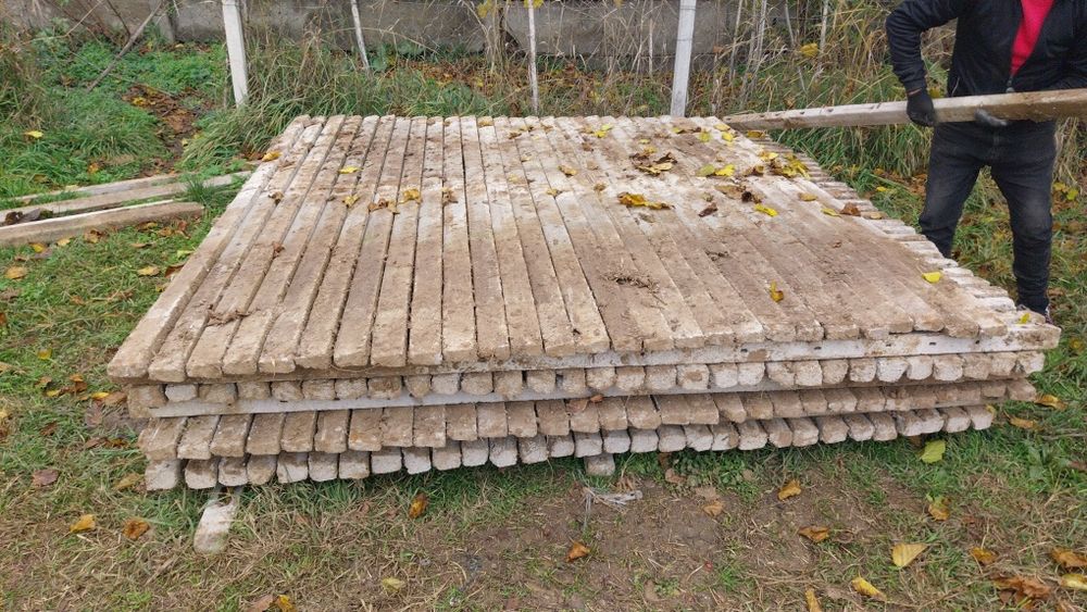 Șpalieri de beton de 2m și 30cm