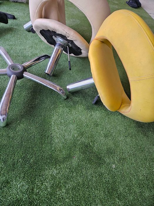 Scaun pivotant piele