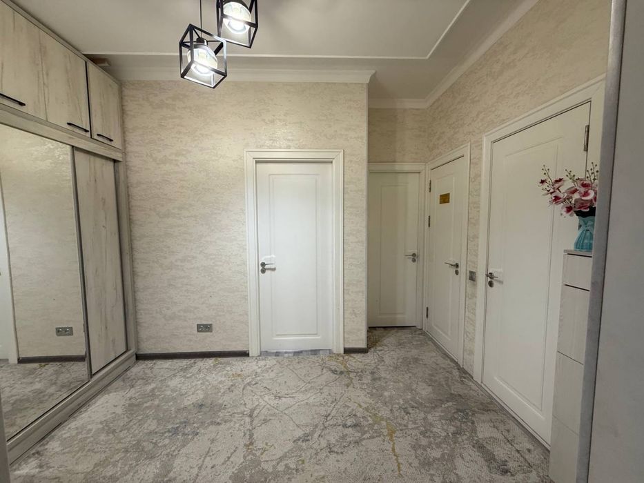 Uy sotiladi 48.2m ²