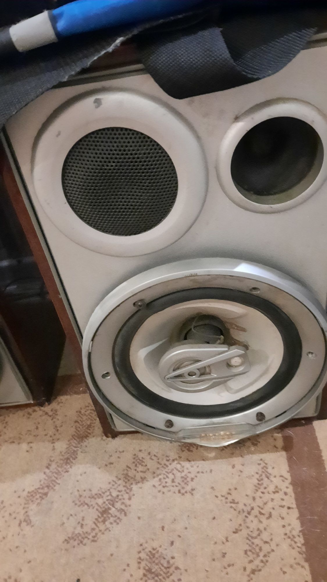 Усилвател с колони PiONEER