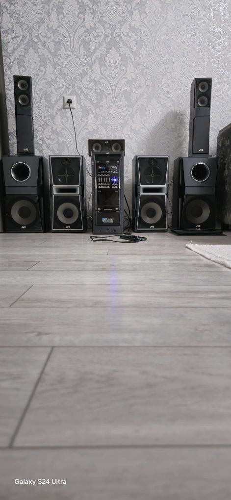 Музыкальный центр JVC
