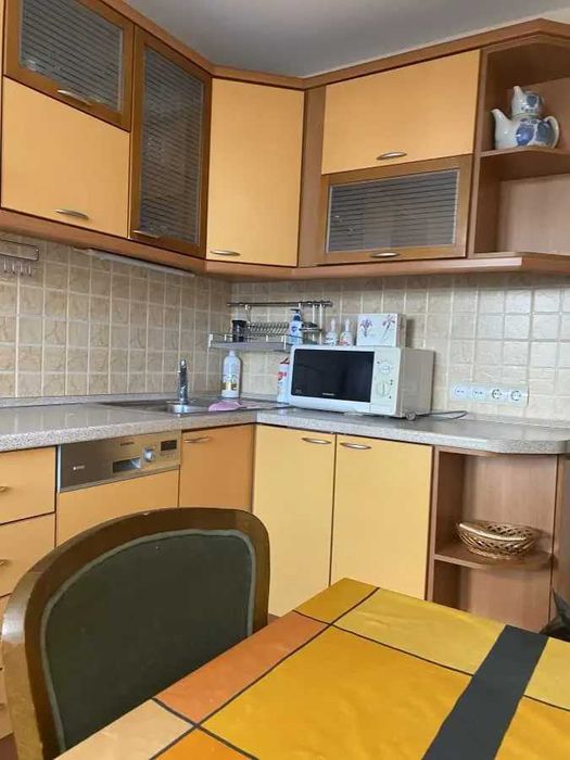 Двустаен имот в кв.Фондови жилища