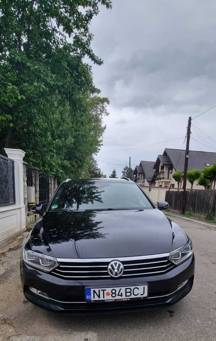 VW Passat Variant 2.0 TDI R-Line Executive 2019 • direct proprietar
