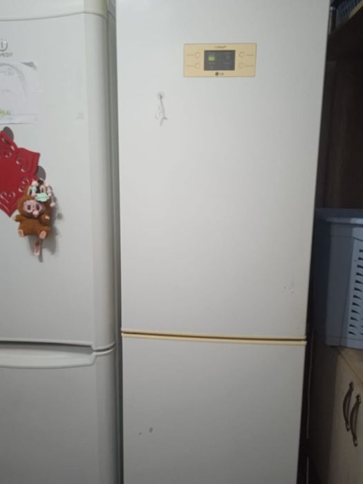 Срочно продаю холодильник