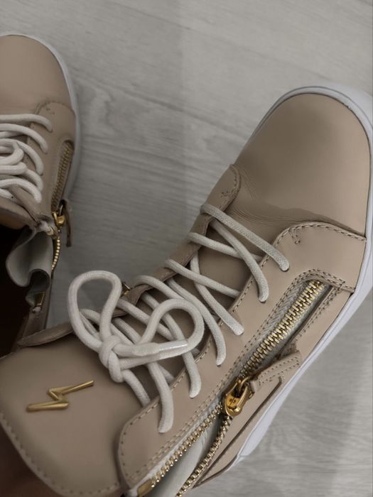 Giuseppe Zanotti Dama Marimea 38