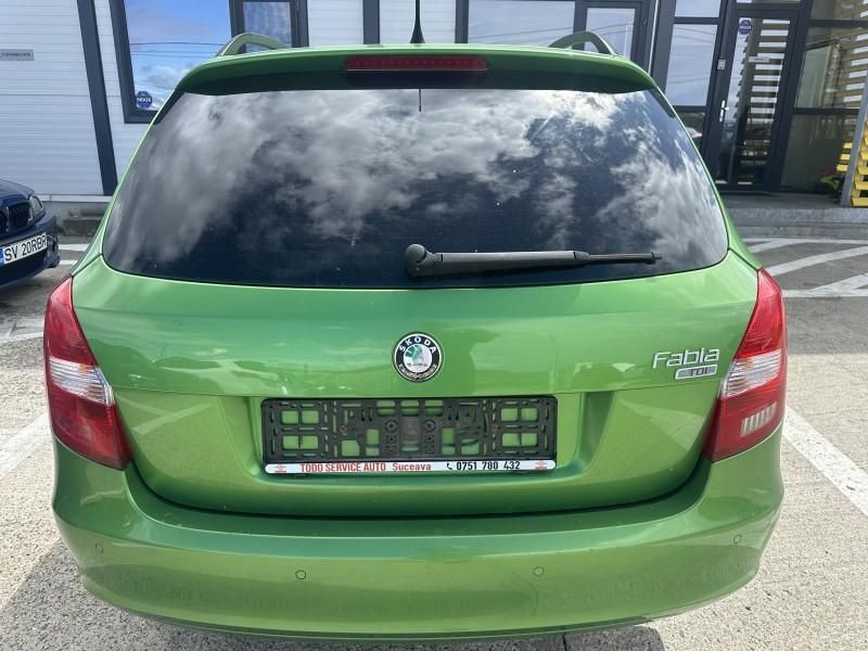 Haion cu luneta Skoda Fabia 2 facelift (2010-2014)