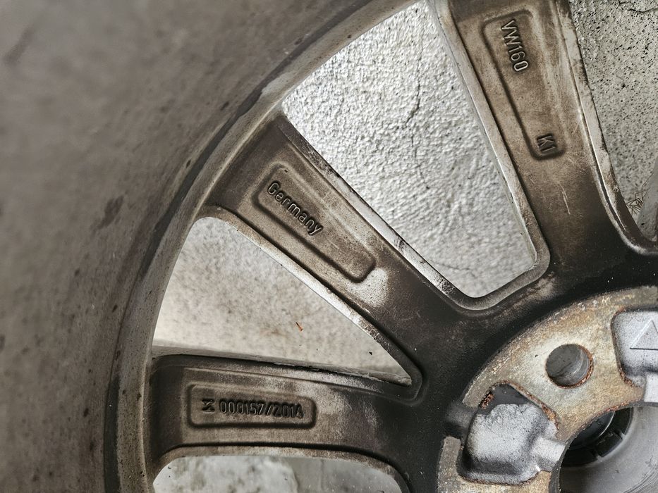 Vw 17 5x112 със гуми континентал