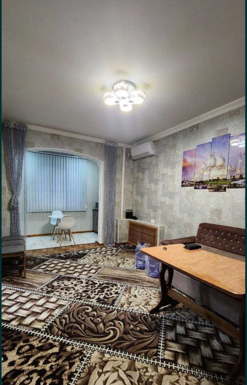 Продаётся 2-комнатная квартира на Кадышева