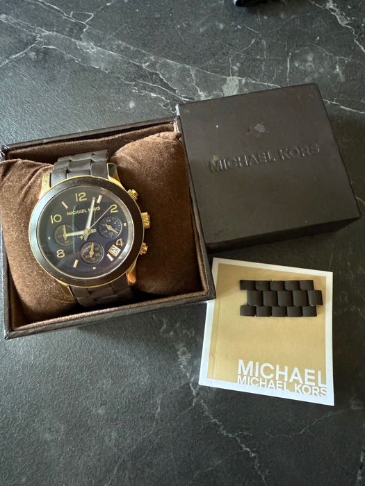 Часовник Michael Kors