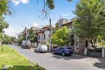 Cotroceni - C.Noica, Apartament in vila 107 MP, gradina