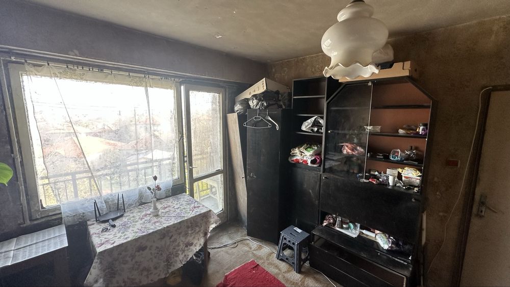 Продава се едностаен апартамент с тераса и гледка – 4-ти етаж