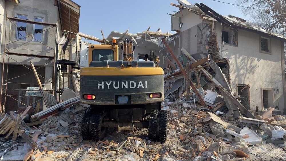 Сносим дома баня хоз постройки с вывозом мусора демонтаж