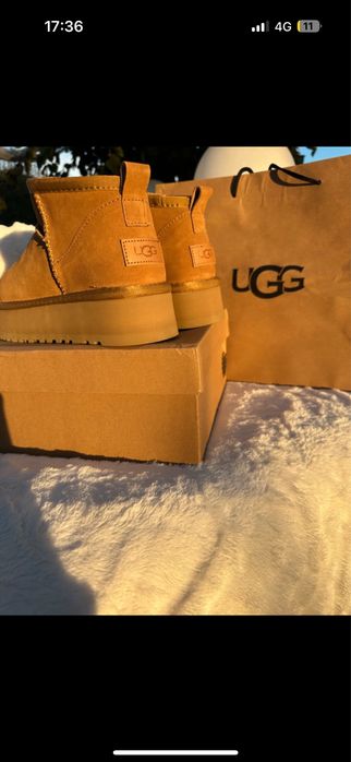 Cizme Ugg clasic mini