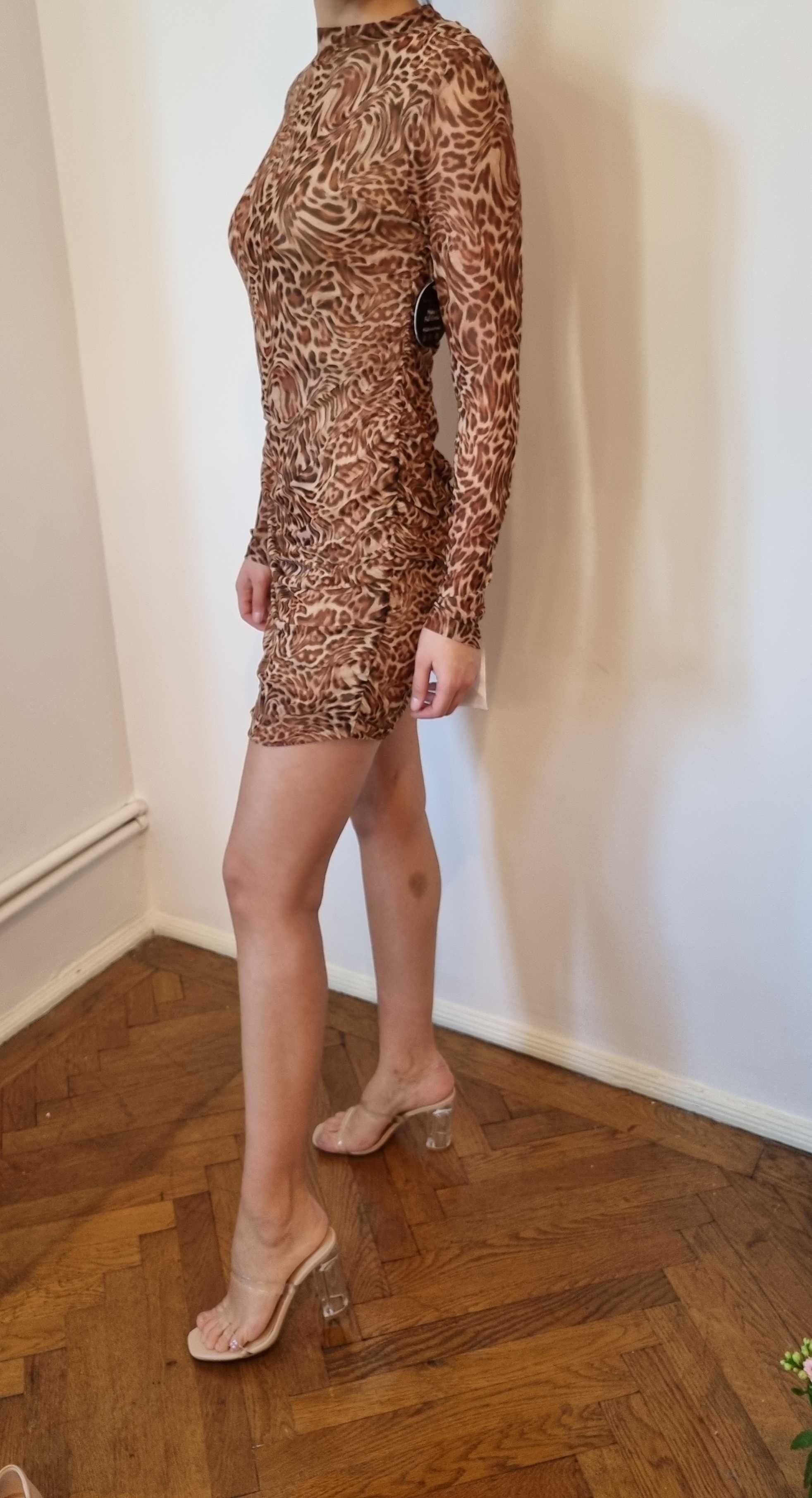 Rochie putin elastica, animal print.