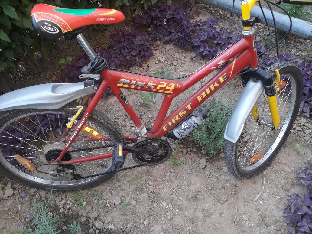 Bicicletă FirstBike