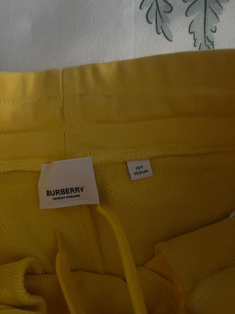 Compleu Burberry