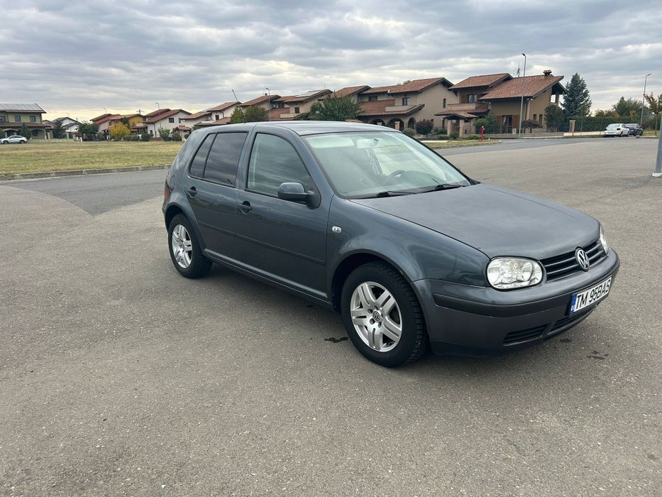 Vând Golf 4 An 2002