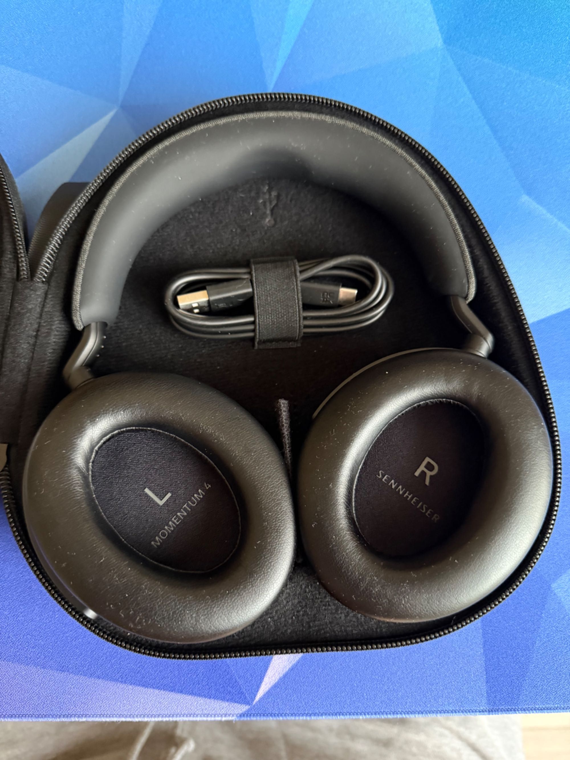 Слушалки Sennheiser MOMENTUM 4
