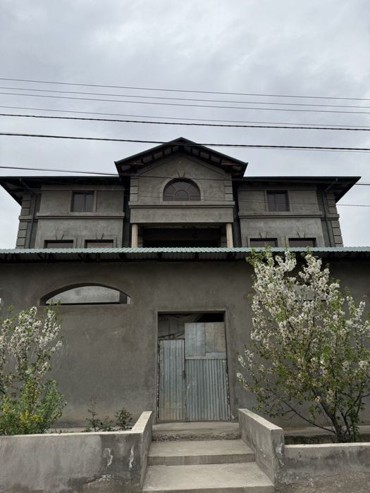 ПРОДАЕТСЯ ДОМ (ЮНУСАБАД) Зенид, рядом с американским посольством.