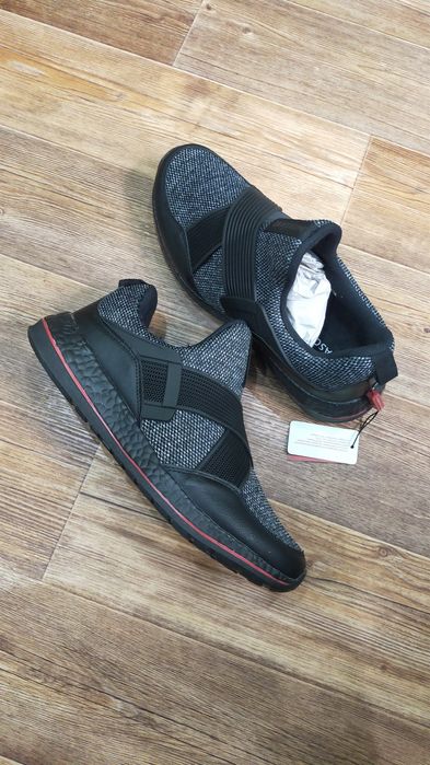 Кроссовки мужские новые