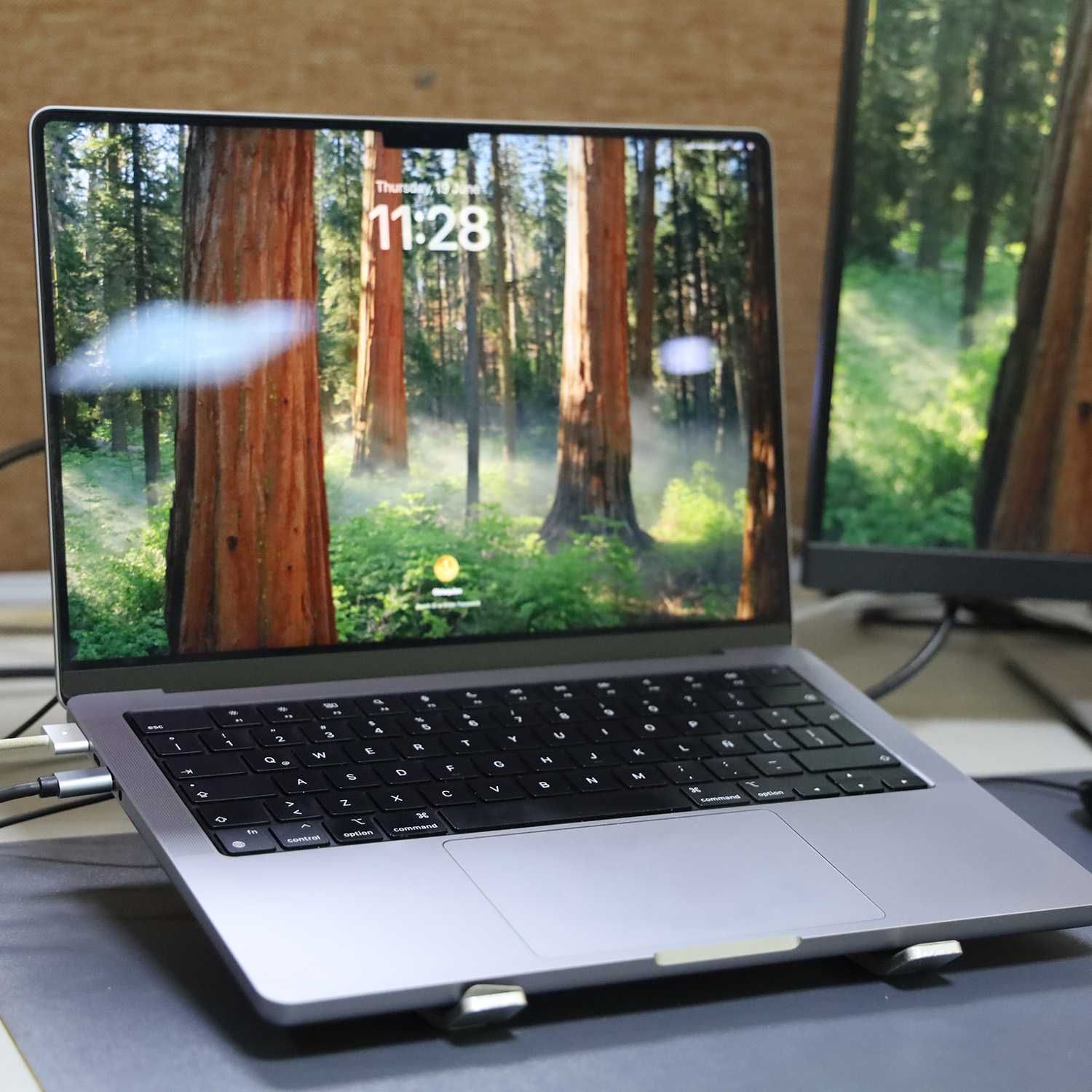 Apple MacBook Pro M1 Pro 14 inch