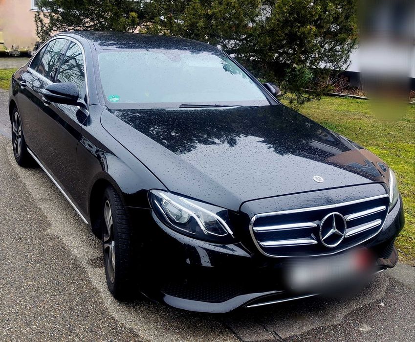 Inchiriere Mercedes E Class doar cu sofer, Masini Lux Clienti Premium
