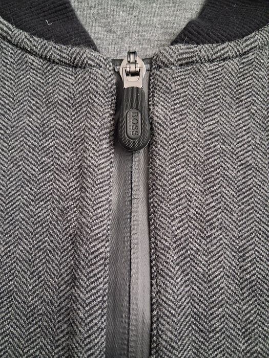 Vand Geaca Bomber Hugo Boss marime XL  Slim fit Barbati