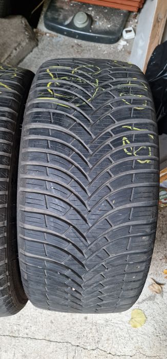 235/40/18 Kleber Quadraxer 2