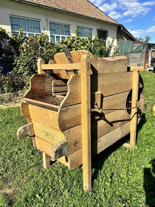 Vând selector antic