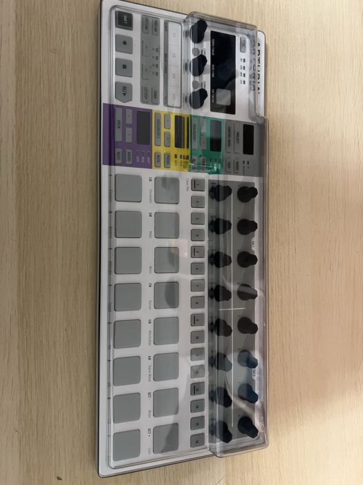 Arturia Beatstep Pro с Decksaver