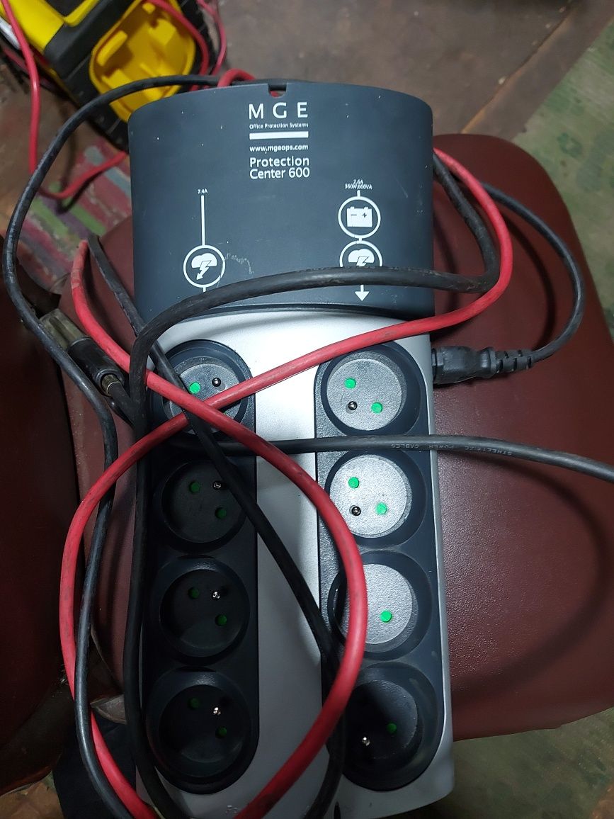 Invertor 220v/600w