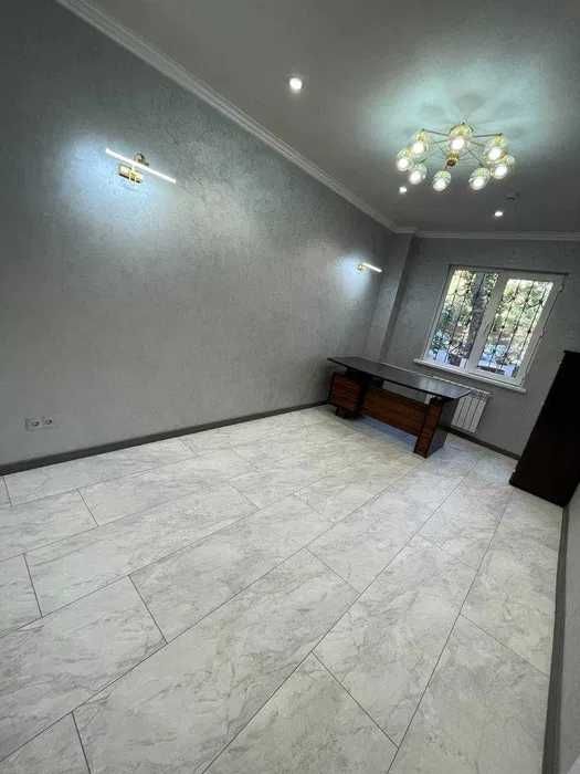 Продается офис, в центре города. 71 м2