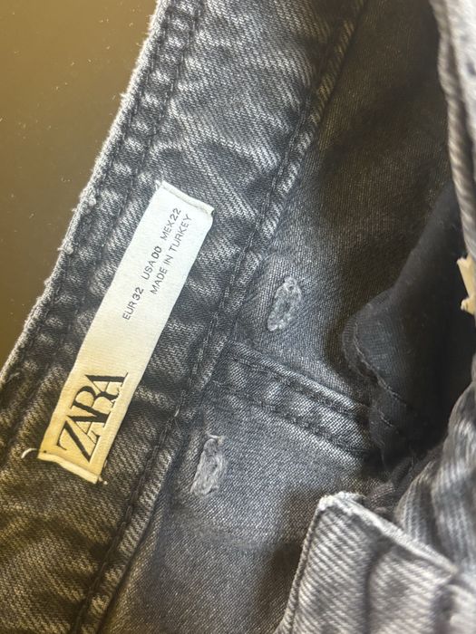 Дънки и клинове на различни марки