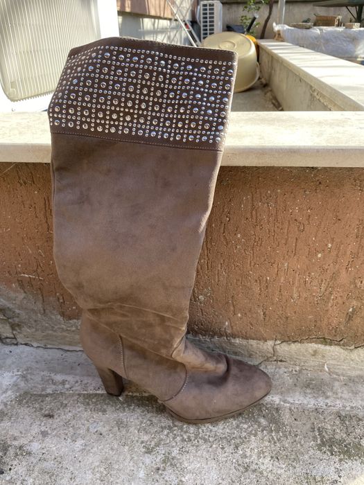 Ботуши велурени