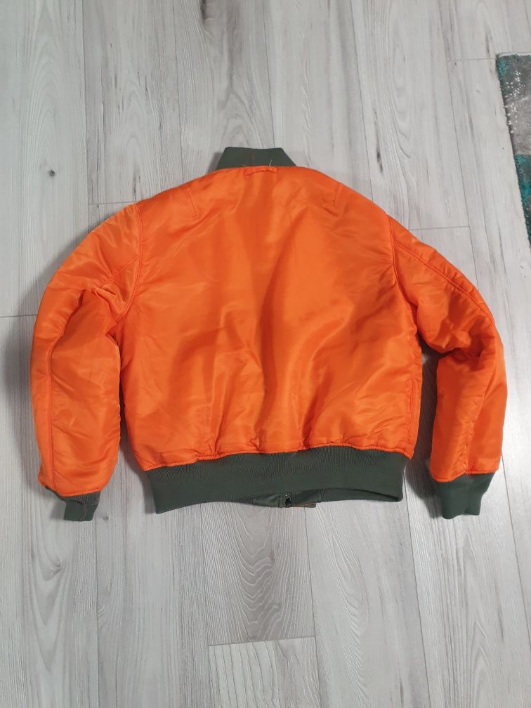 Vand geaca bomber