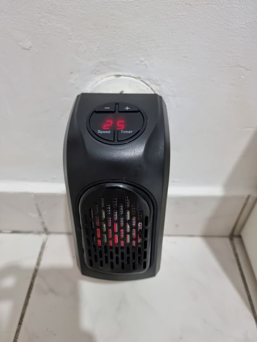 Mini aeroterma portabila 400W cu termostat si timer