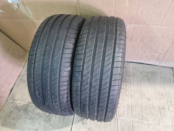 2 Michelin R17 205/45/ 
демо летни гуми DOT0423