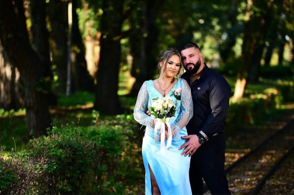 Vand rochie de nasa