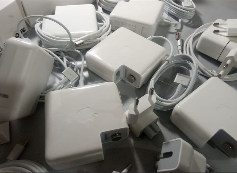 на MacBook 45W для макбука на 45 ватт - зарядка, блок питания