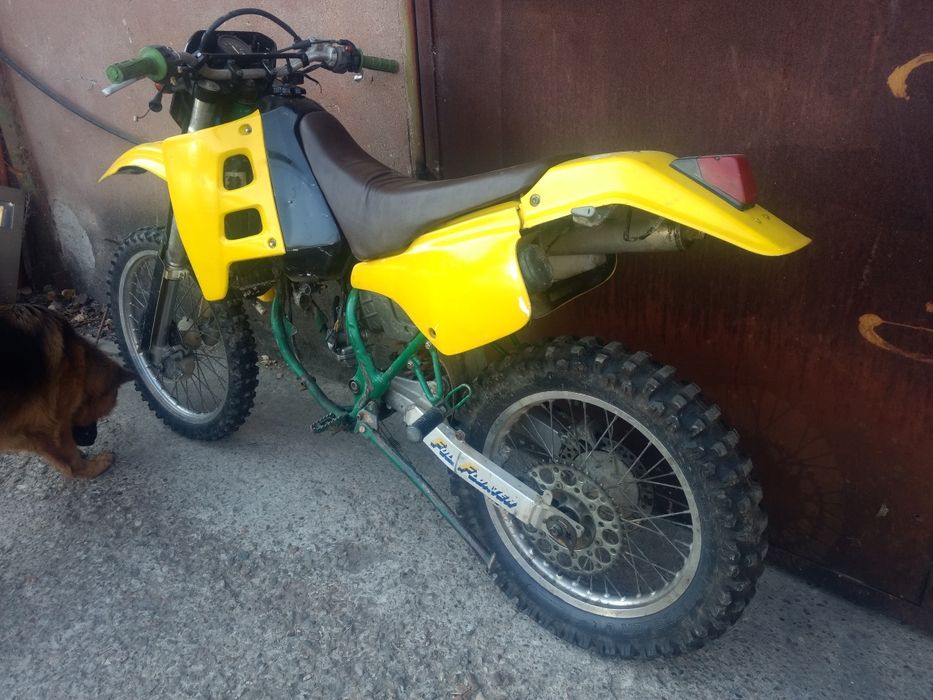Suzuki TS200 на части