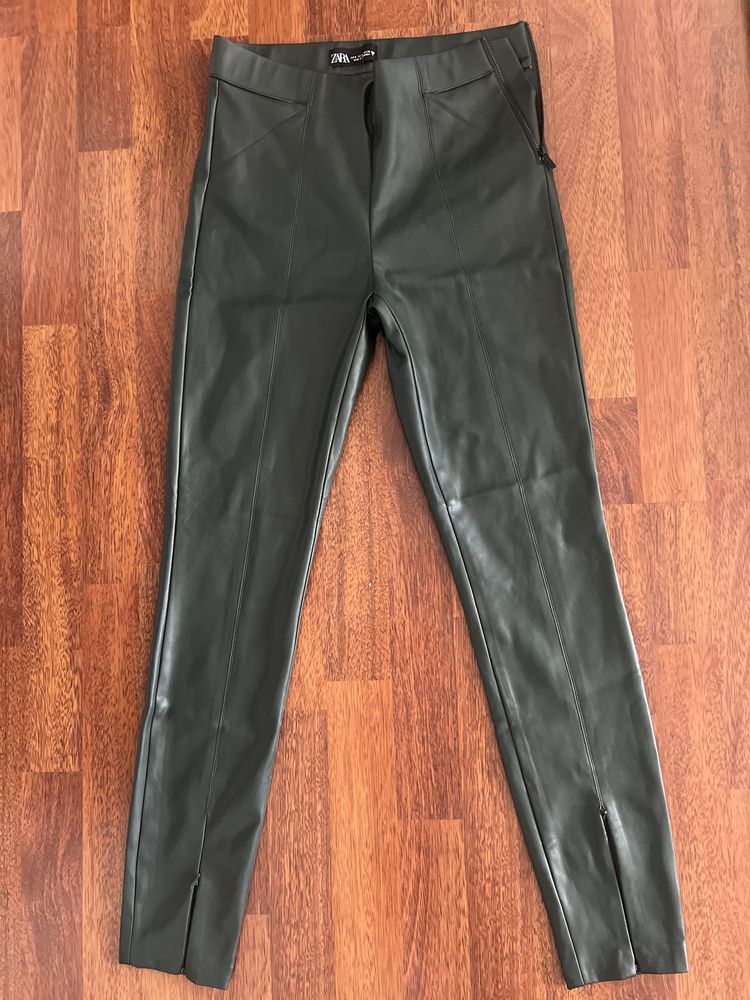 Pantaloni de piele Zara