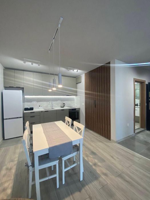 Двустаен апартамент, под наем, Център